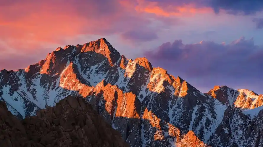 82m上传时间:2020-06-16壁纸标签:落日余晖山脉风景大片壁纸封面图