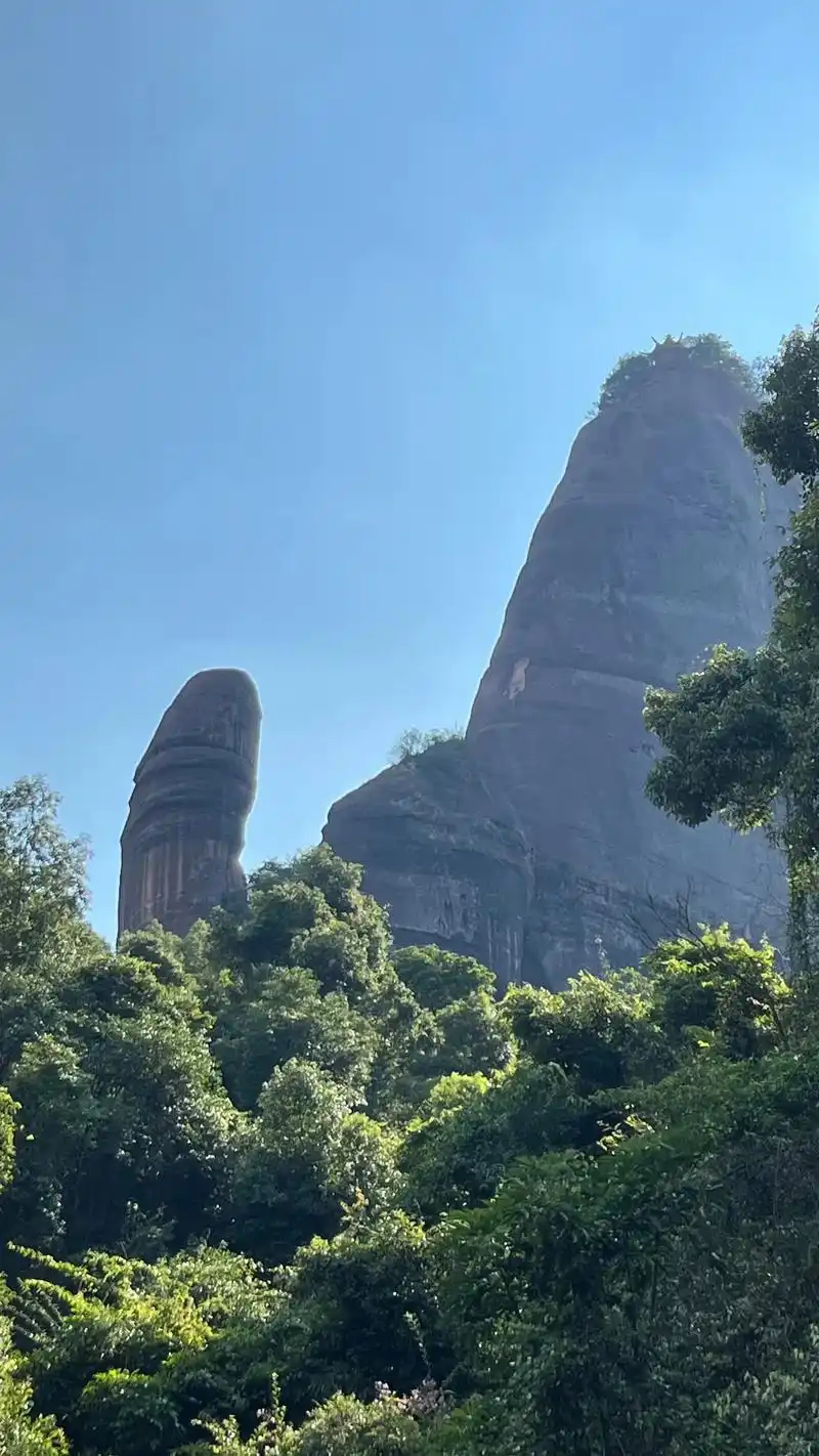 韶关市丹霞山风景区旅游胜地阳阴奇石, - 抖音