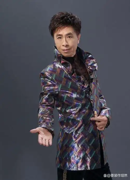 他创作的多部电视剧主题曲和插曲在粤语地区广为传唱和流行.