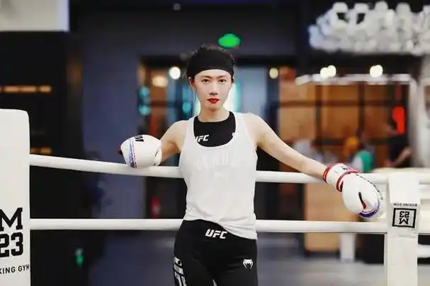 张萌:人生是一场自我探索之旅之职业拳击赛(上)