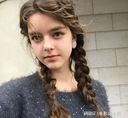 恋爱小故事俄罗斯女孩卡莉拉是农村姑娘为娶她我在当地买了房