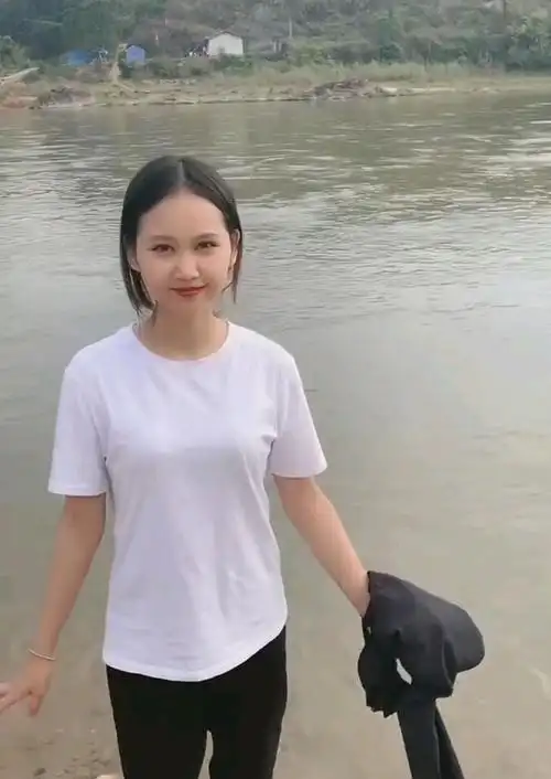 大龄剩女该不该向现实低头