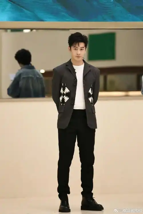 黄晓明赵又廷英语接受国外电视台采访