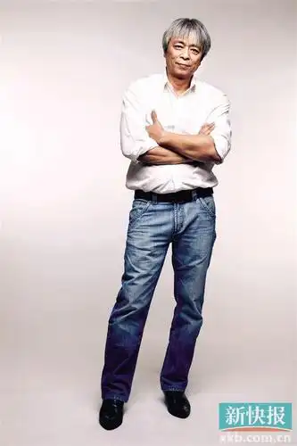 《中国之星》上周六首播,最受关注的歌手正是被崔健硬拉来的好友杨乐