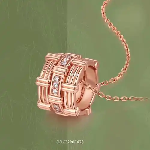 晶艺福潮宏基时尚珠宝