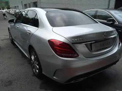 奔驰c级 c200 2011款 1.8t 自动 cgi 时尚型