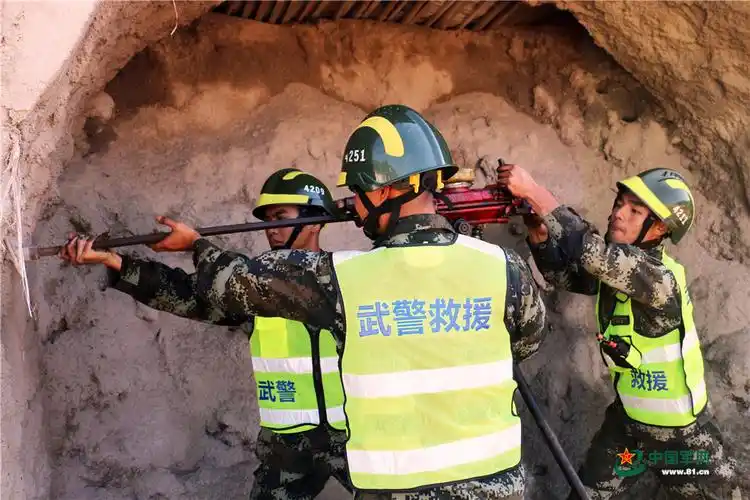 看武警第二机动总队某支队的看家本领