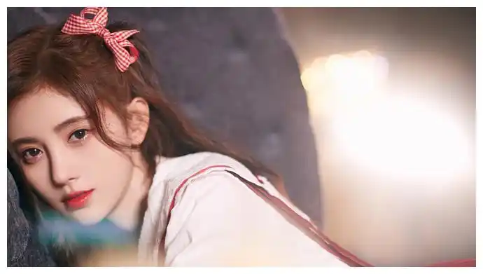 2021最火十大女明星,angelababy勉强上榜,赵丽颖仅排第二|赵丽颖