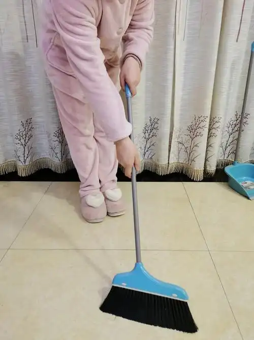 大班家务劳动《我会扫地》——砀山县经济开发区中心幼儿园