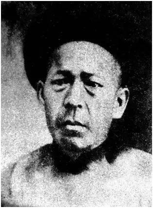 是非多是肯定的,到如今相声界里,捧哏比较出名大师有马德禄,周德山