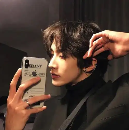 追女孩子必备超级帅的男生头像