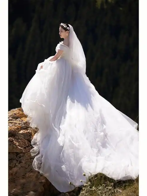 赛里木湖婚纱照到底可以有多绝77新疆旅拍