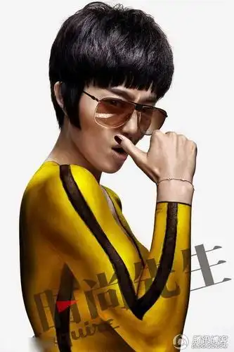 范冰冰女扮男装 挑战李小龙造型