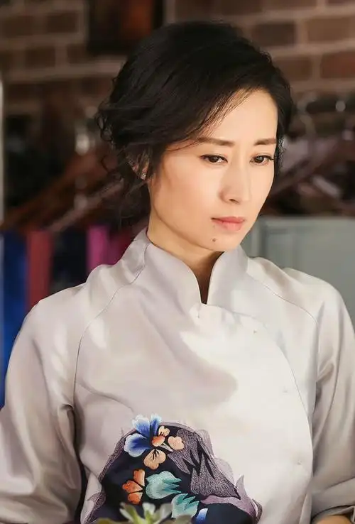 刘敏涛的婚史揭秘:与前夫七年婚姻的有泪也有痛 - 用户投稿 - 旭辉网