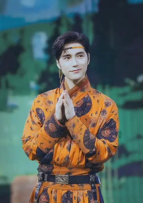 阿云嘎和蒙古舞的适配度简直