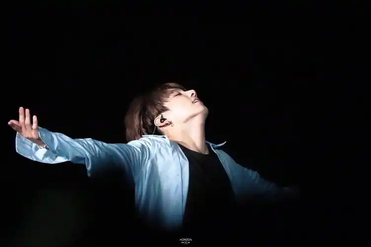 田柾国电脑壁纸-堆糖,美好生活研究所