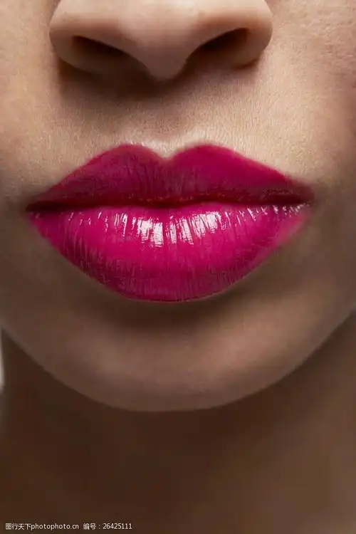 高清素材 人物 关键词:涂唇彩性感嘴部特写图片素材 人物 女人 嘴唇
