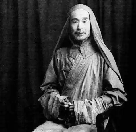 此人面相都透着慈悲民国公认第一全才鲁迅得其此物大笑不止