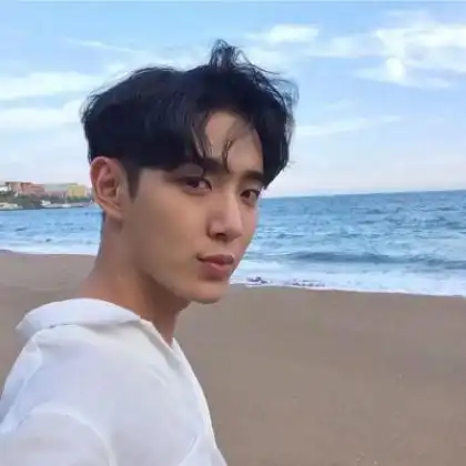 帅气正脸男生头像