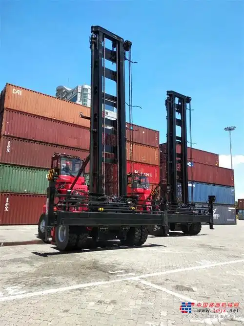 连续批量交付三一电动堆高机助绿色港口建设提速