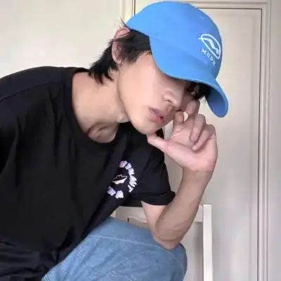 超帅冷酷的戴帽子男生高冷头像 用帽子遮脸的连帽卫衣头像男