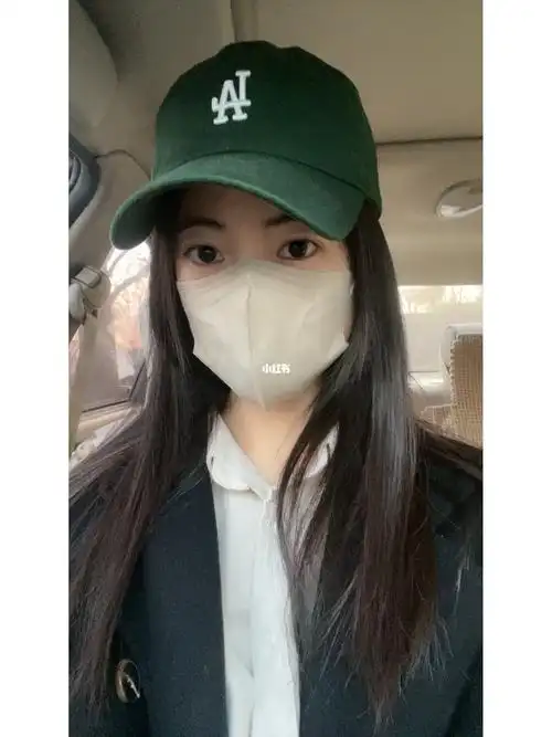 戴上口罩谁又能看出我是个丑女呢,把口罩焊脸上!#穿搭