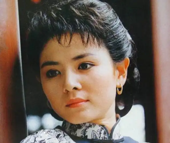 周野芒现任妻子王之夏吗王之夏个人资料简介