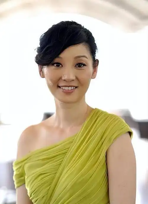 "国家一级演员"徐帆:新剧刚上映就被网友吐槽,她做了什么?