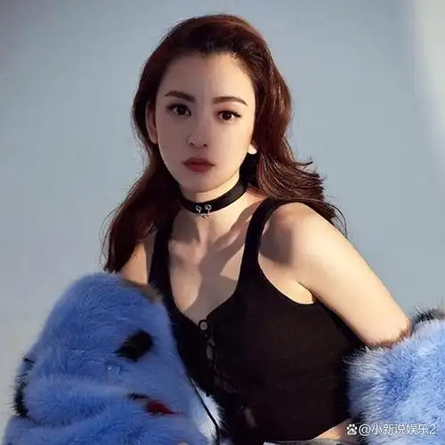 近日,享誉乐坛的天王郭富城现身妻子方媛的老家,位于安徽芜湖,拜访岳