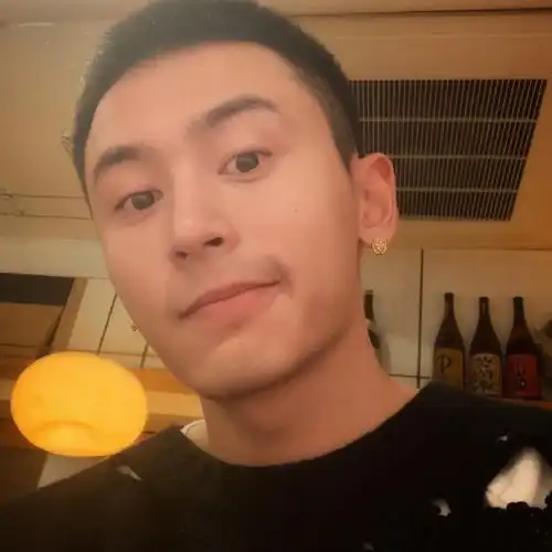 床  记  得   刷   牙(  贴一些寸头帅哥的日常自拍  05@张哲瀚