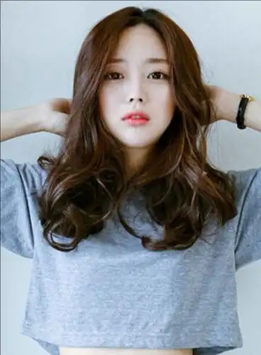 这几款气质型职场发型,适合各种职业场合