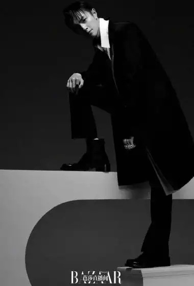 官鸿时尚芭莎写真图片44