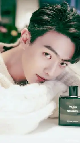 又萌又帅!许凯这些照片才是盛世美颜!