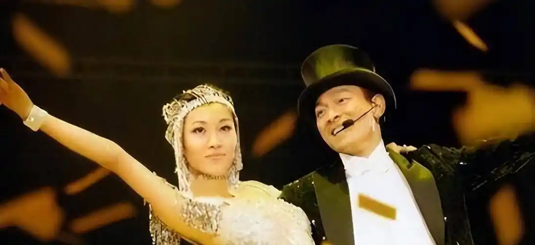 刘德华赖文慧关系曝光,原来除了结婚证啥都给了_舞蹈_演唱会_偶像