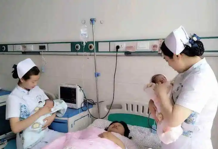 大龄妈妈生二胎,老公知道后对老婆非常担心!