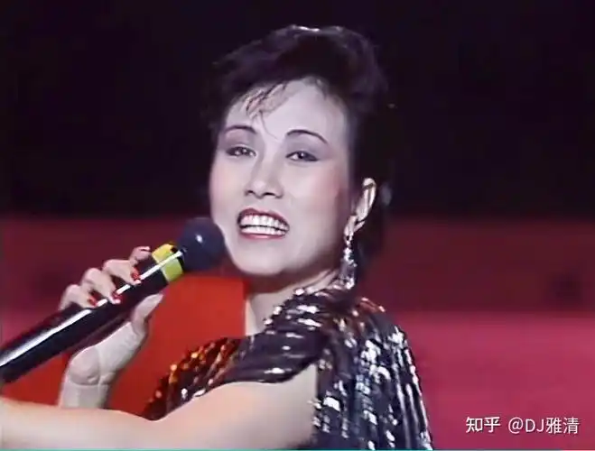 九,汪明荃优雅迷人