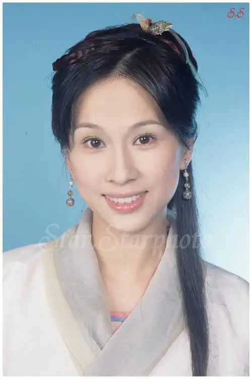 织女(呼延灵凤)——文颂娴饰演