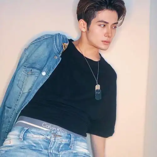 力丸ins照片搬运没有物料的日子里姐妹们就将就