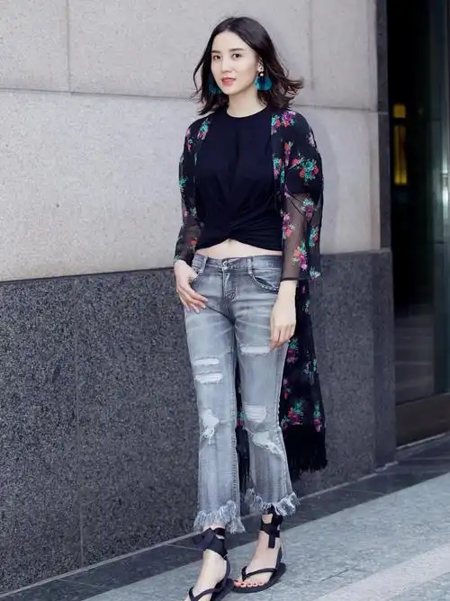 小宋佳优雅美照,楚楚动人!__财经头条