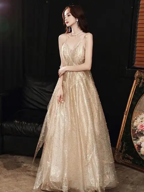 气质香槟色吊带成人礼服