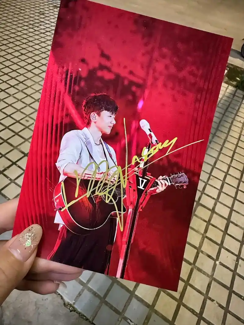 张杰 #我的追星日记 杰哥亲笔签名照0699#张杰星星 - 抖音