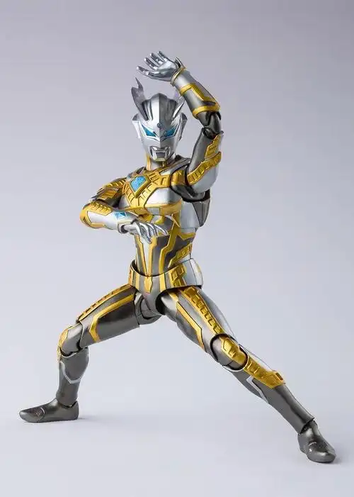 万代光辉赛罗闪耀形态艾克斯奥特曼shf玩具欧布泰迦act关节超可动男孩