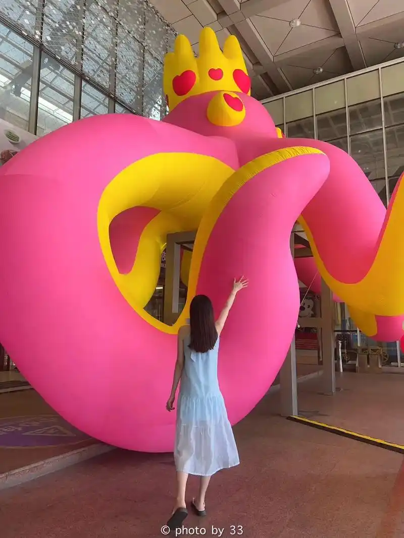 大连新展|凯德和平广场惊现巨型章鱼99.