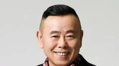 看看陈佩斯开什么车,冯巩开什么车,潘长江开什么车,究竟差距差在哪了?