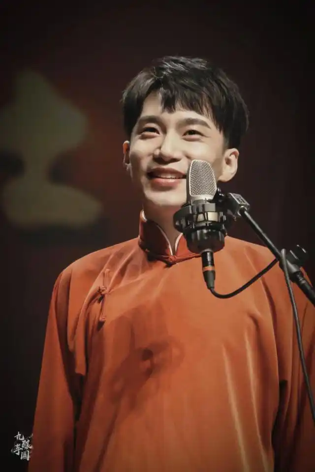 何九华王鸥恋情实锤德云社演员称其正经搞对象评论炸开锅