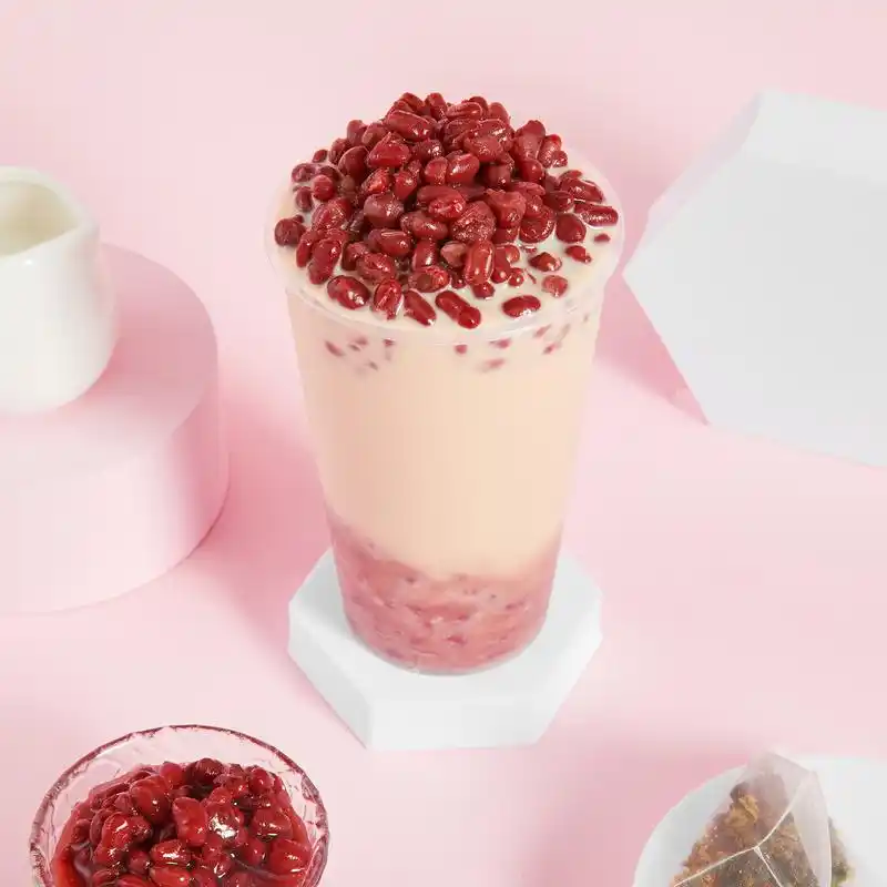 粉底奶茶一杯奶茶红豆奶茶特写