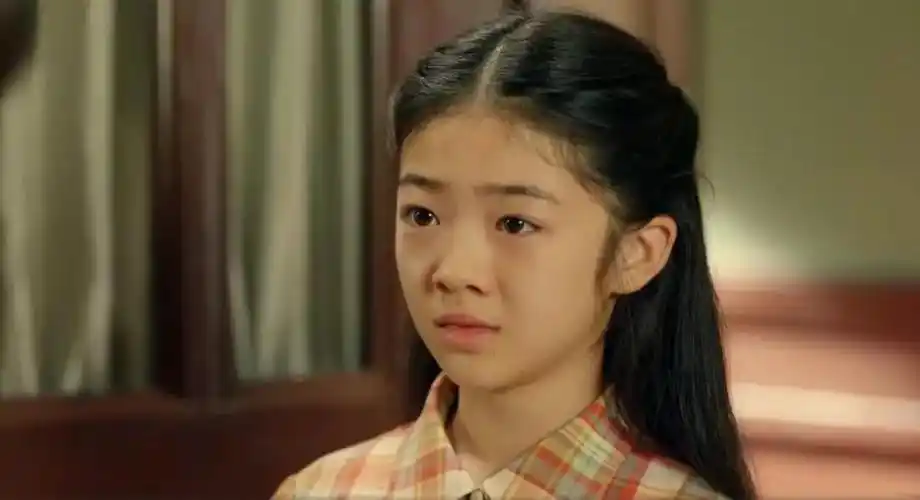 原创扮18岁装嫩董洁你这朵白莲花还要装多久