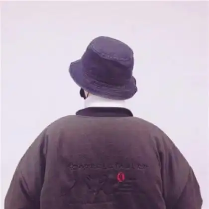 唯美意境背影情侣头像一对两张真爱就不要活在幻想里