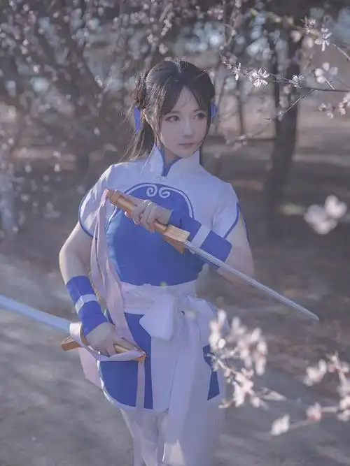 仙剑奇侠传赵灵儿cos:仙灵岛上别洞天,池中孤莲伴月眠