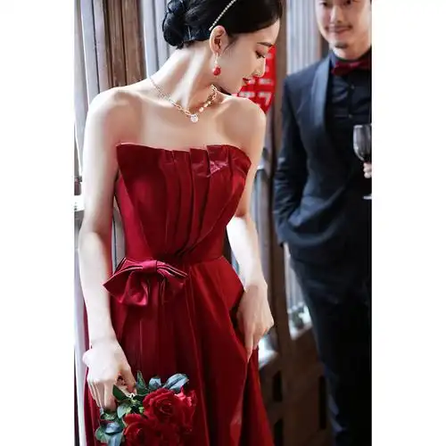 敬酒服2021新款性感抹胸轻奢设计感长款酒红色新娘订婚结婚礼服女